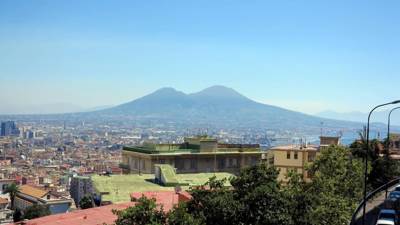Spacious Panoramic Apartment - Half Way Center-Vomero District Napoli Exterior foto