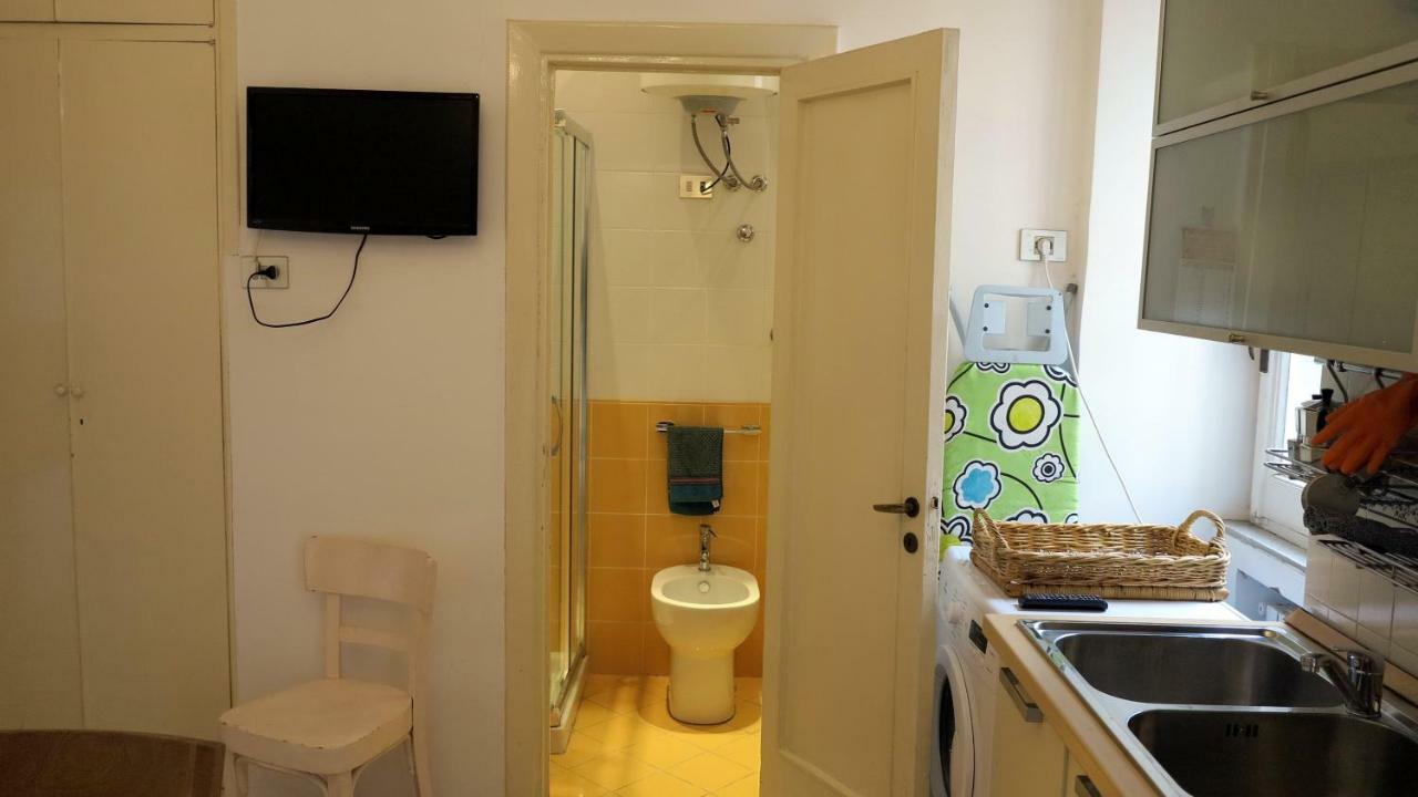 Spacious Panoramic Apartment - Half Way Center-Vomero District Napoli Exterior foto