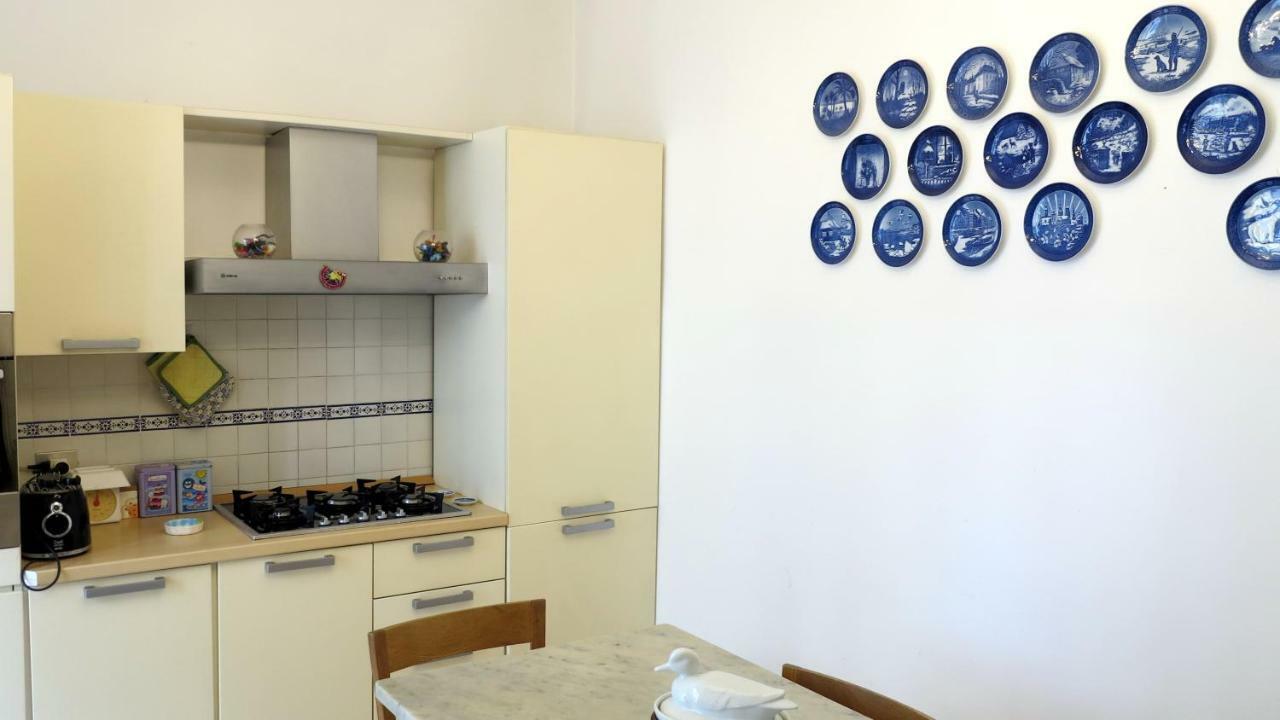 Spacious Panoramic Apartment - Half Way Center-Vomero District Napoli Exterior foto