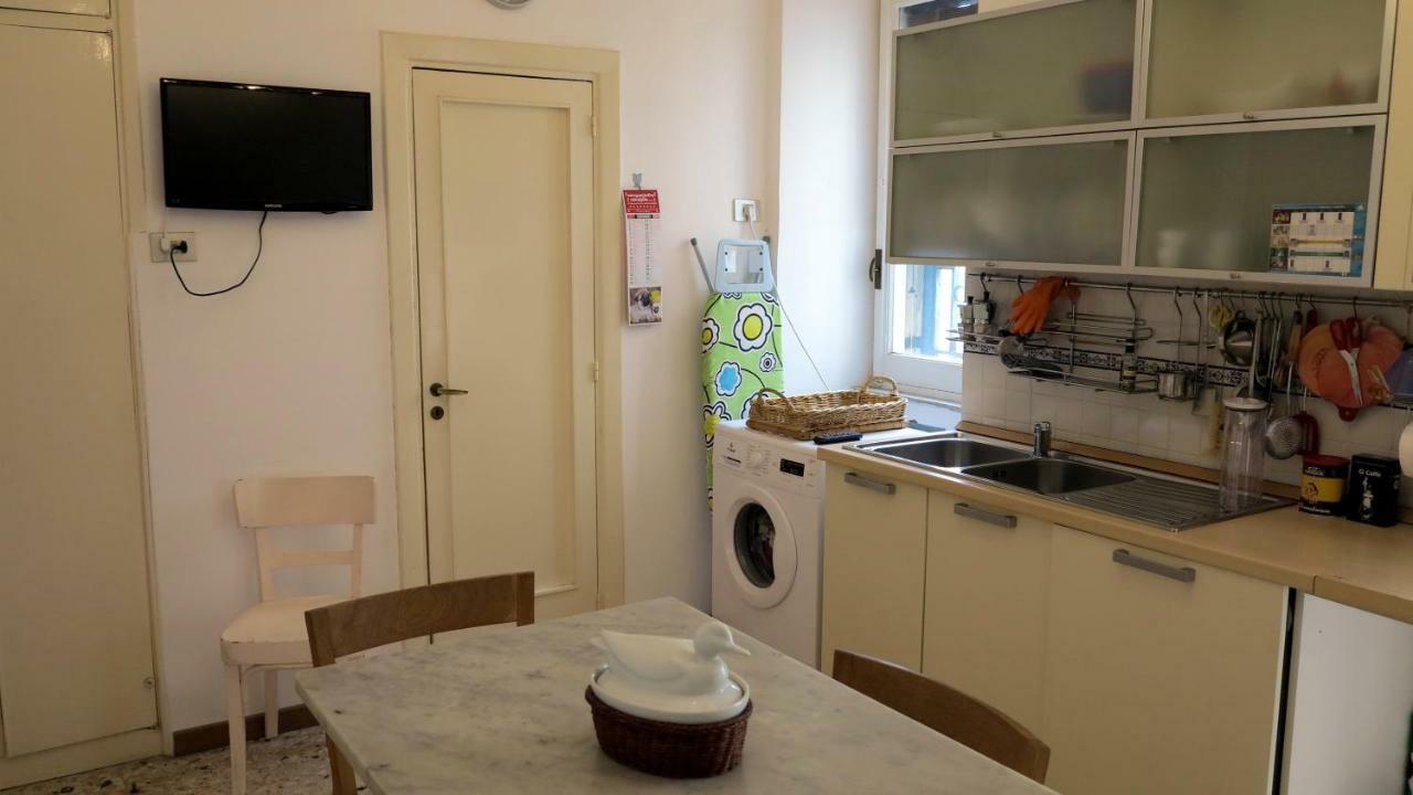 Spacious Panoramic Apartment - Half Way Center-Vomero District Napoli Exterior foto